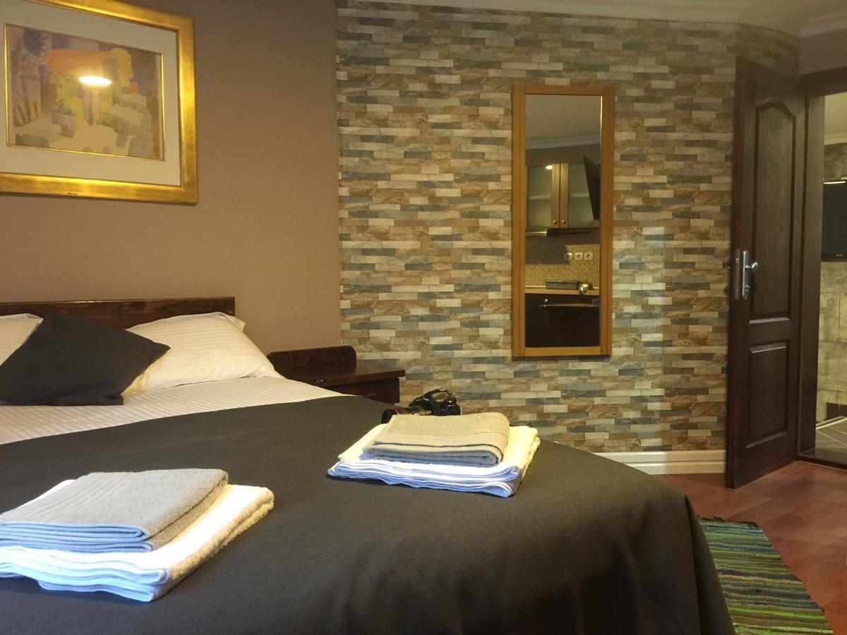 Vila Mila Riverside Apartments Smederevo Bagian luar foto